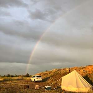 Sunset glamping at Mariposa