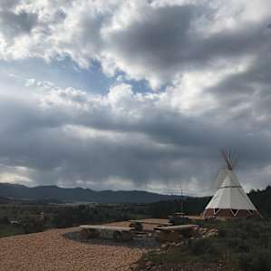 Running Deer TIPI near Bryce Canyon
