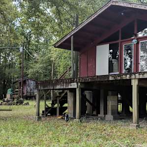 Awesome vintage cabin!
