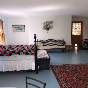Bee Relaxed Studio
