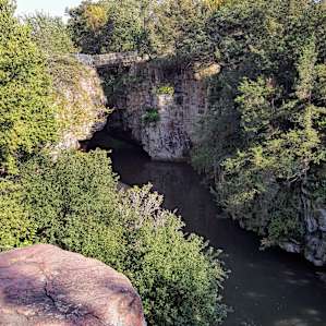 Nearby Devils Gulch (5min)