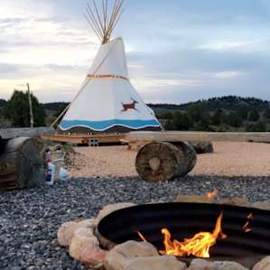 Soaring Hawk TIPI near Bryce Canyon
