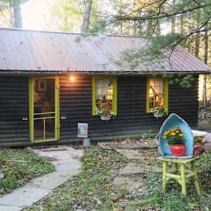 Charming Lake Cabin + 2000 acres