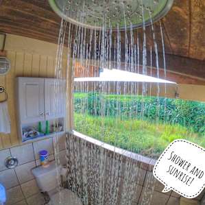 Deluxe Glamping Hammock Cabana