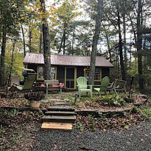 Charming Lake Cabin + 2000 acres