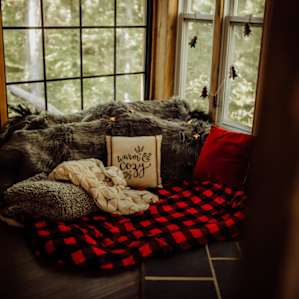 Brambleberry Farm Off-Grid Cabin