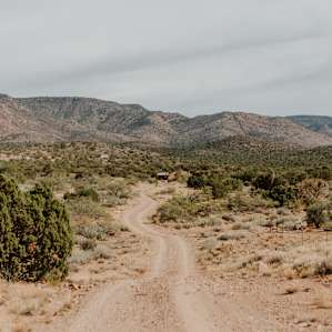 Gorgeous view ahead as you approach the property. The dirt roads are pretty well maintained and I didn't have an issue with them.