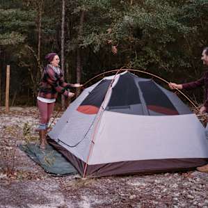 There is plenty of space to put up multiple tents. I personally liked this clearing, with minimal trees above.