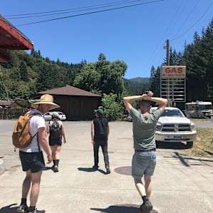 Accross the street from the campground you can get food and watch live music.