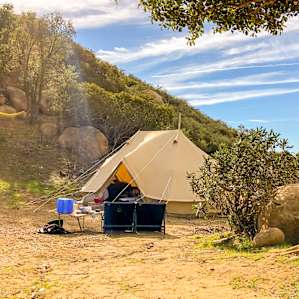 Large flat area to pitch the tent