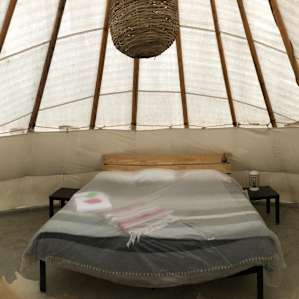 Oeste Tipis