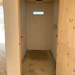 THE shower. Super hot with plenty of space and the shampoo, conditioner and body soap were great too!