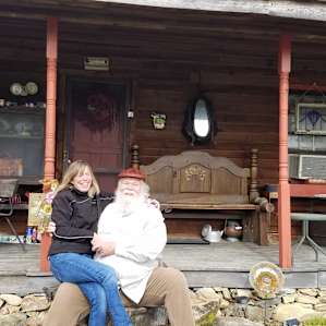 Maw and Paps Tiny Cabin