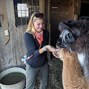 Bella Luna Alpaca Farm Cabin