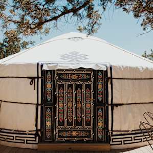 The outside was obviously incredible too. This was our first time staying in a yurt, and now it is my new favorite thing!