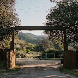 The welcoming entrance into Mountain Valley Retreat.