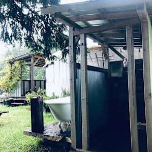 The Lost Yurt, Coastal Seclusion