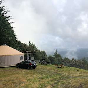 The Lost Yurt, Coastal Seclusion