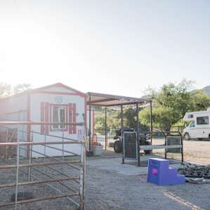 The grounds of the ranch and clean and well maintained