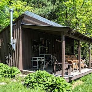 Dun Roamin' Cabin