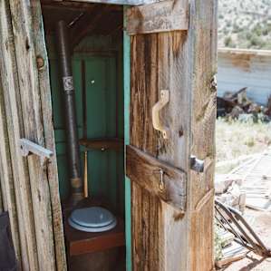 The outhouse just a few steps away from the cabin