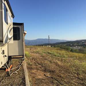 Valley Overview & Baby Goats (RV)