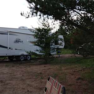 1 Acre Lot! Quiet. Private. Awesome