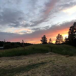 Beautiful sunsets! Don't arrive after dark or you'll miss this view.