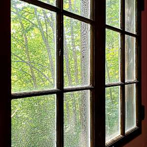 The sweet cabin window to let in the breeze.