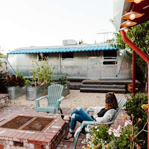 Patio with fire pit, perfect area for lounging