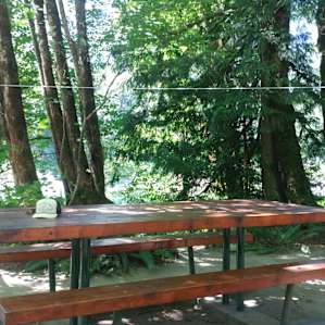 Site 3
Oversized and wonderful picnic table