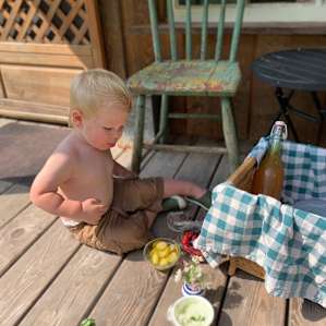 Farm Stay in Farmhand Cabin