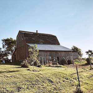 135 year old farm-Near Sioux Falls