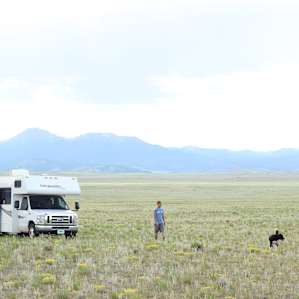 Roll Dog Adventure outdoor retreats for people and dogs.