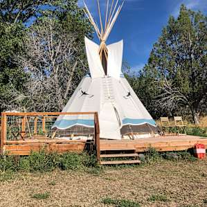 Hawk tipi