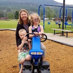Great park nearby for kiddos