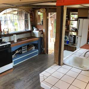 Full kitchen