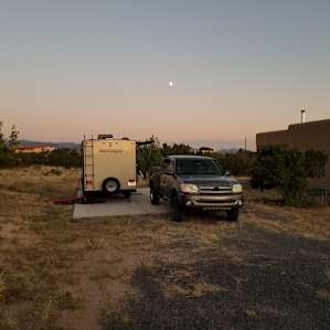 RV Parking Ten Minutes FromSanta Fe