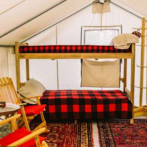 Super comfortable bunkbeds.