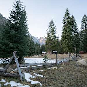During the summer months, horse riding excursions are offered.
