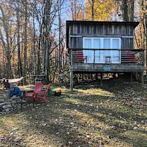 116 Acres- Cowgirl Glamping Cabin