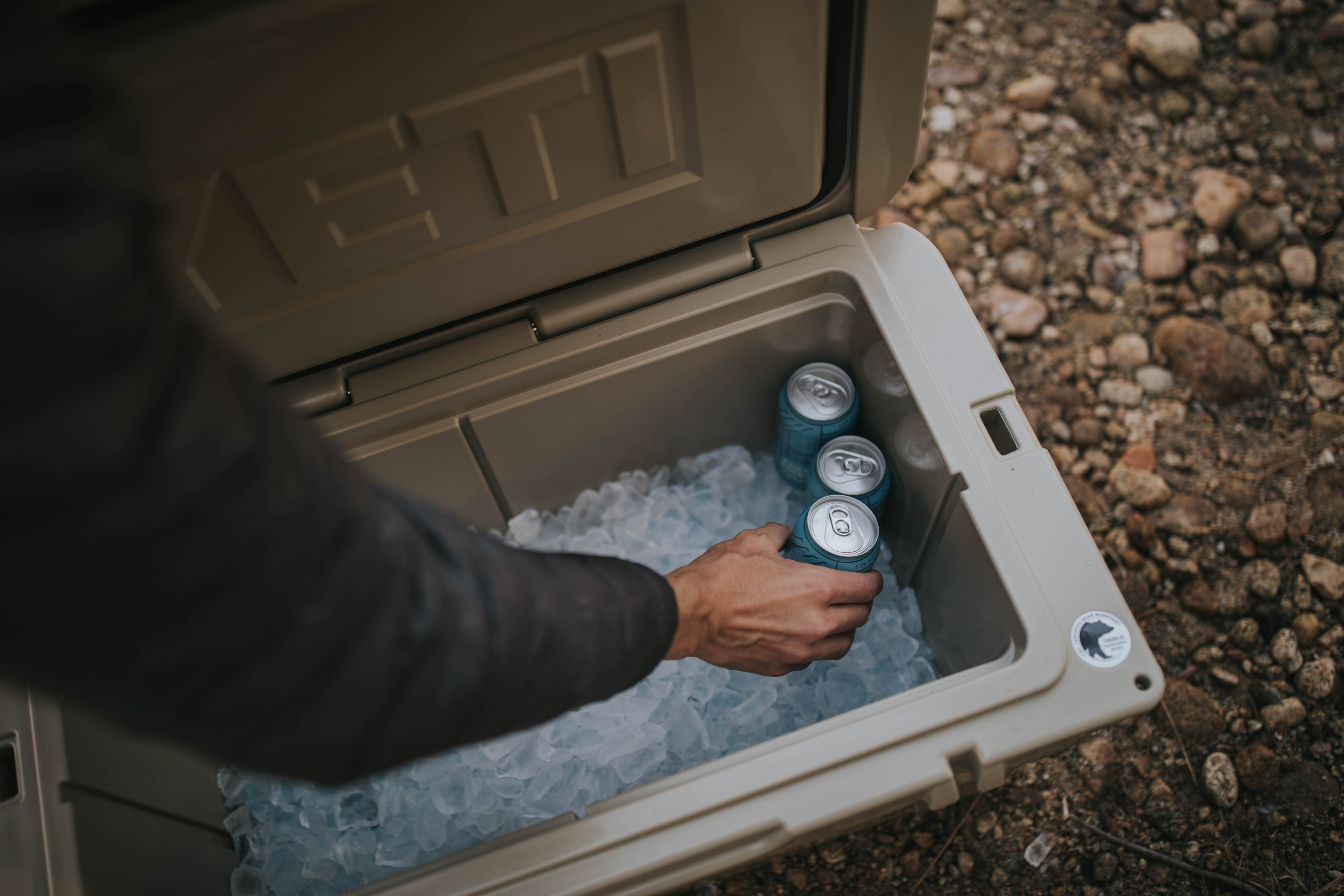 How to choose a camping cooler?