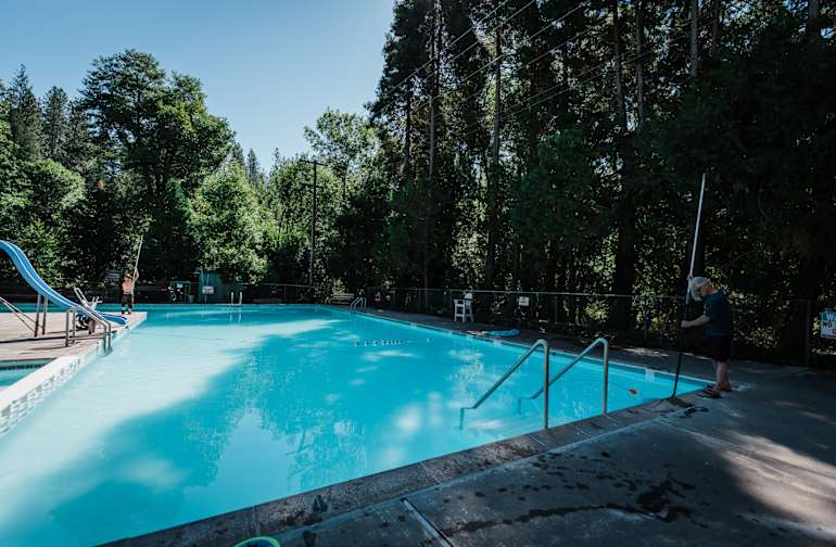 Pine Grove Cobb Resort Camping