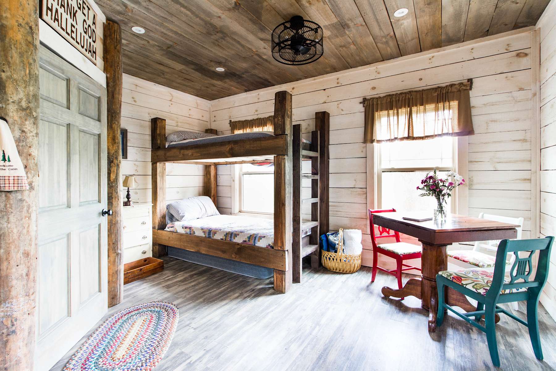 Tiny Cabin In The Mountains Near Great Smoky Mountains National
