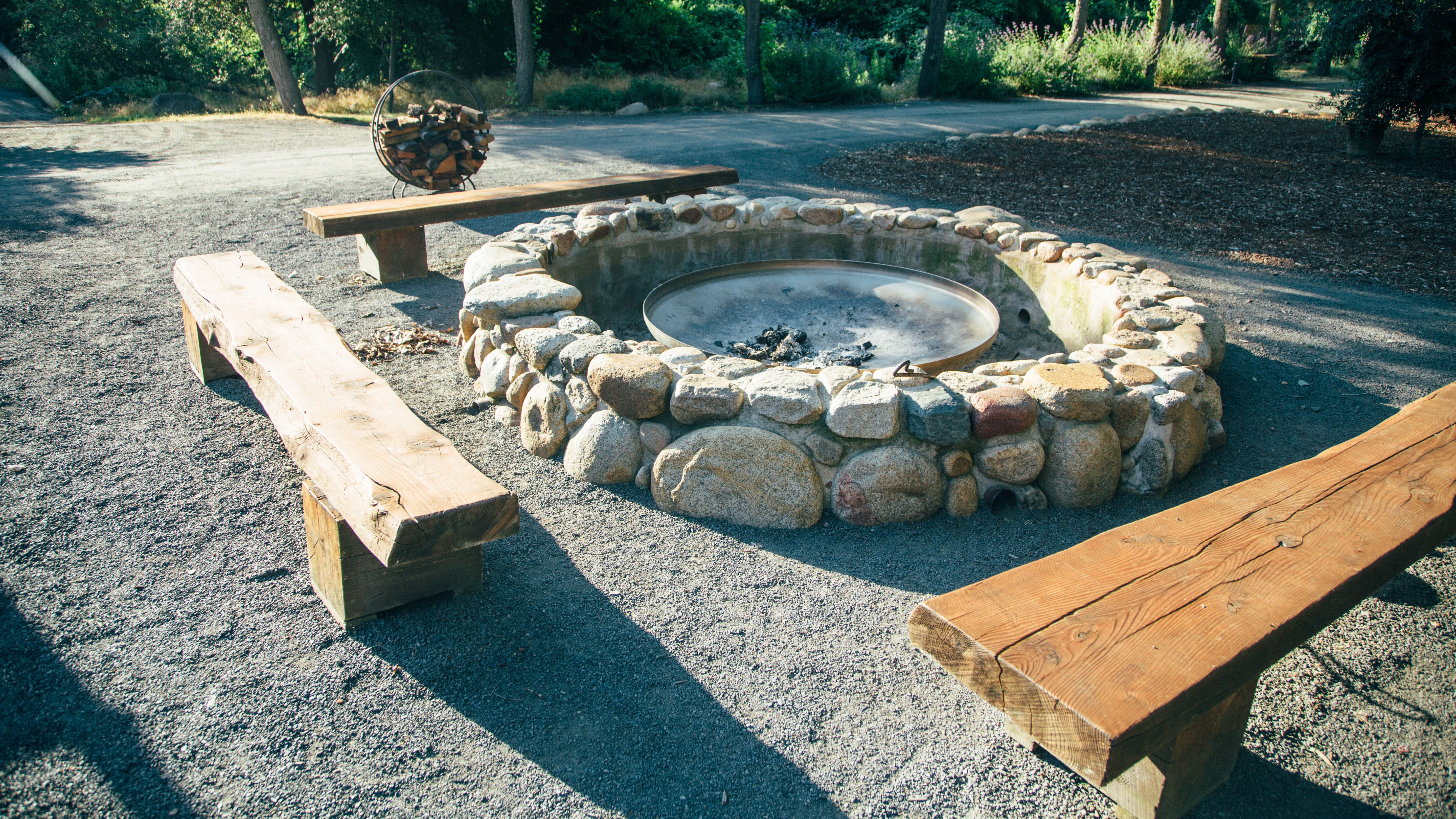 10 Diy Fire Pits You Can Build On Your, River Rock Fire Pit Ideas