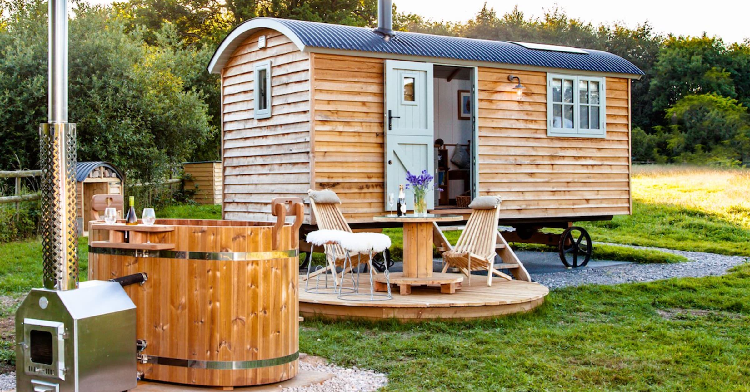 Hot tub glamping in the UK