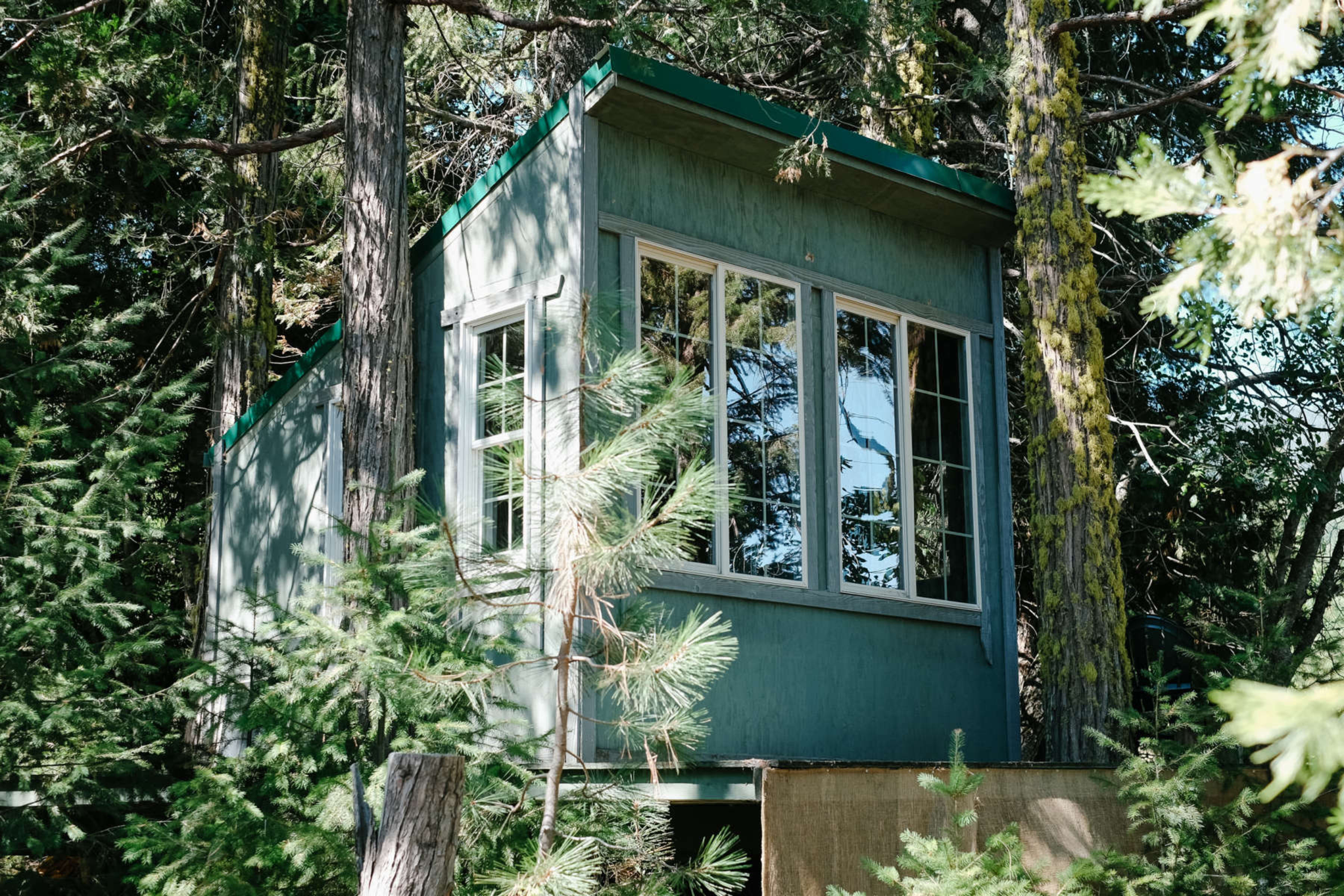 Pacific Northwest Cabins to Keep You Warm this Winter